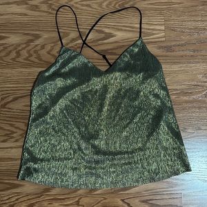 Beautiful guess gold top